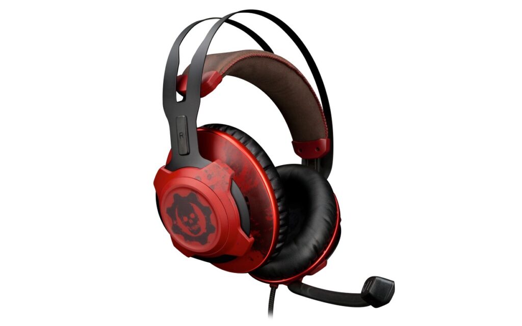 hyperx-cloud-revolver-gears-of-war-fata-stanga